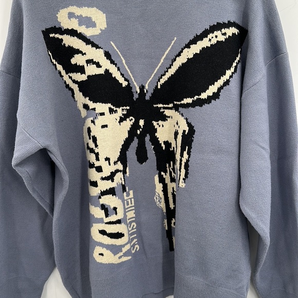 Butterfly Graphic Sweater - Picture 2 of 5